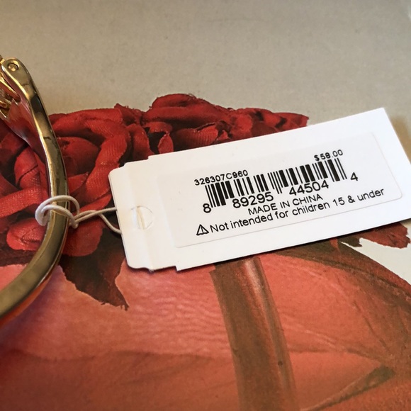 Adorable Authentic Betsy Johnson hinged Bracelet. New with tag. - Picture 7 of 13